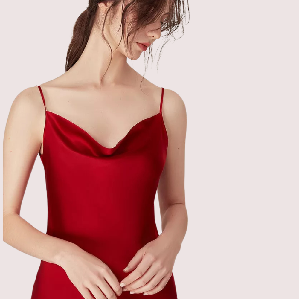 Luxurious Women&#39;s Silk Satin Sleepwear Nightdress